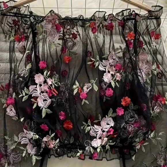 Elegant Floral Embroidered Sheer Blouse - Picture 2 of 4